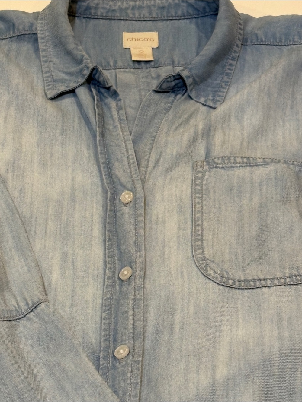 Chico's Light Blue 100 % Lyocell Button Front Top with Pocket Detail SZ 2 - Picture 6 of 9